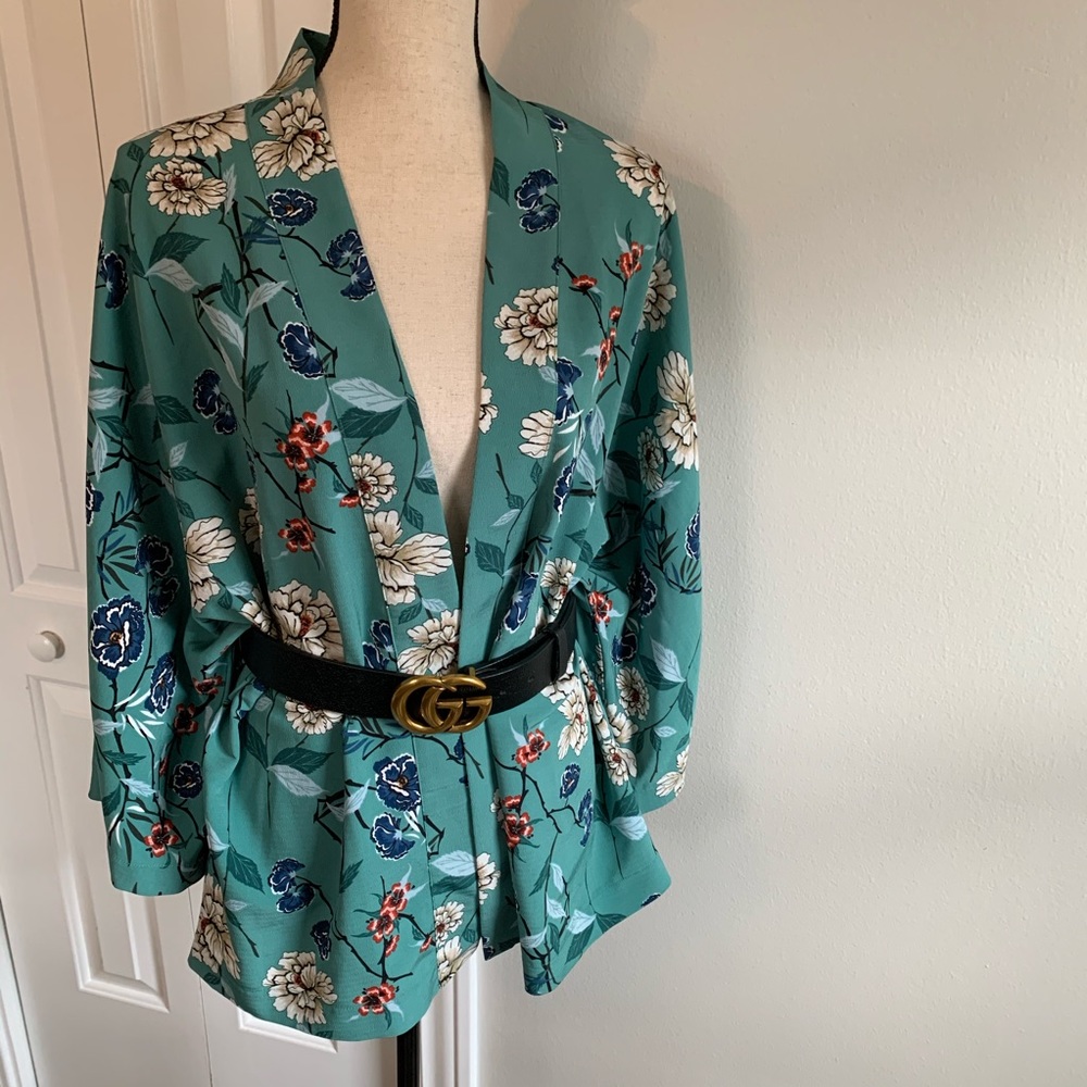 PRIMARK FLORAL TOP JACKET BEACH COVER like new - Picture 5 of 8